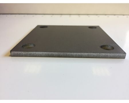 Platine carrée percée 100x100x5