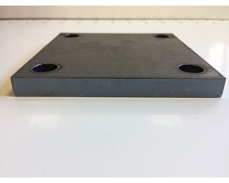Platine carrée percée 100x100x10